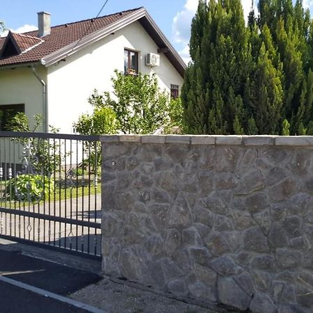 Apartman "Em" Bihać エクステリア 写真
