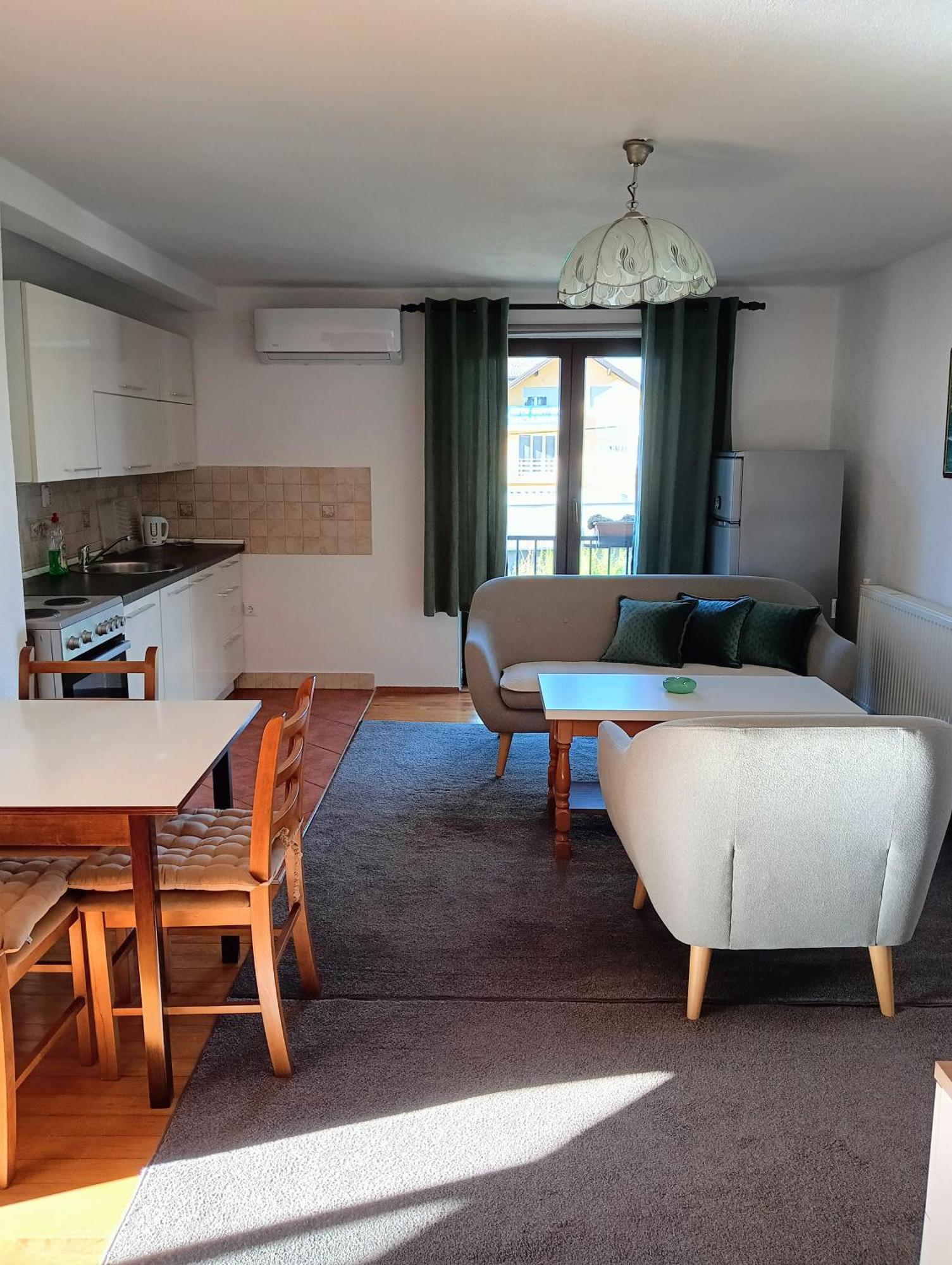 Apartman "Em" Bihać 部屋 写真
